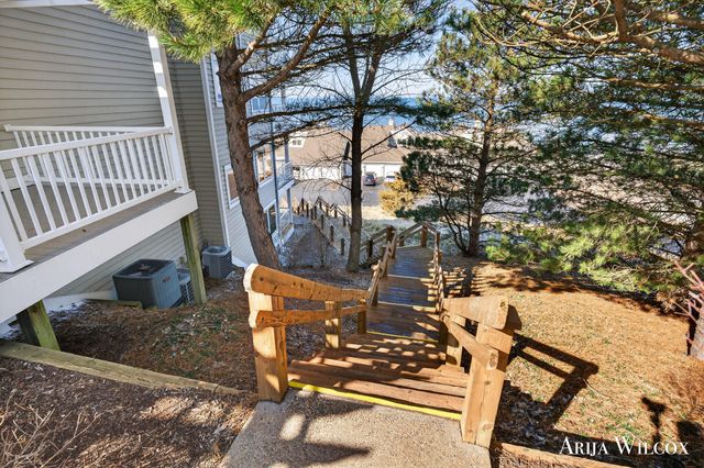 736 Spyglass Hill 27, Holland, MI 49424