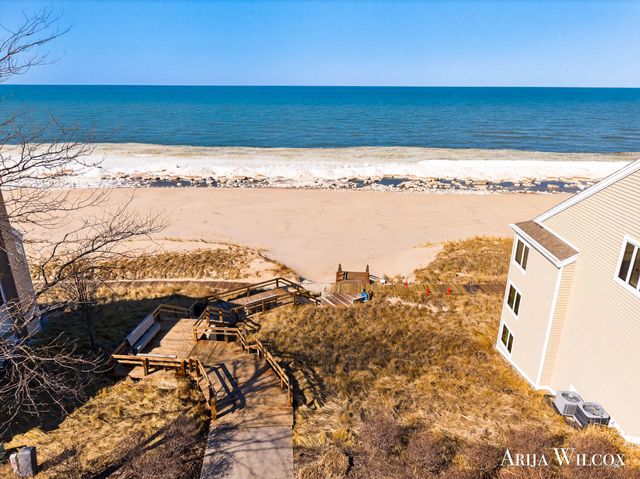 736 Spyglass Hill 27, Holland, MI 49424