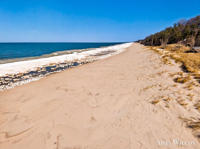 736 Spyglass Hill 27, Holland, MI 49424