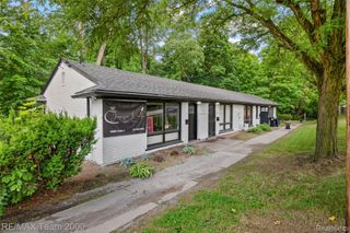 24821 5 Mile Road, Redford Charter Township, MI 48239