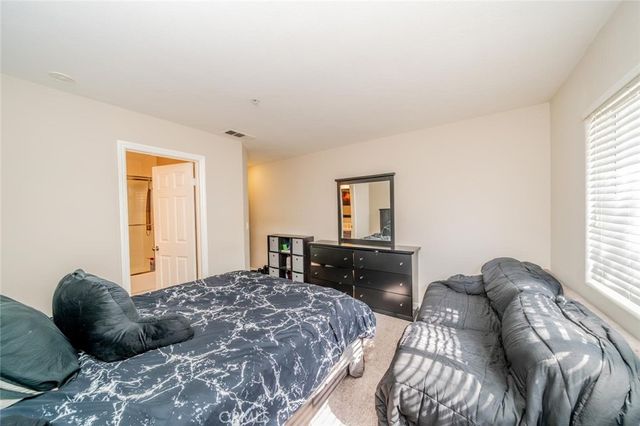 549 W Summerfield, Anaheim, CA 92802