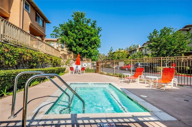 549 W Summerfield, Anaheim, CA 92802