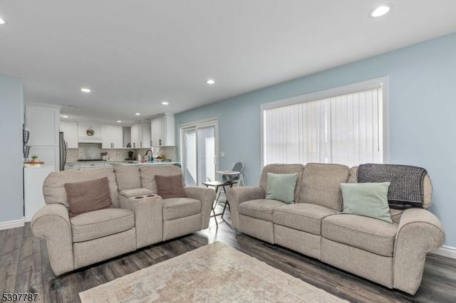 126 N 13Th St, Kenilworth Boro, NJ 07033