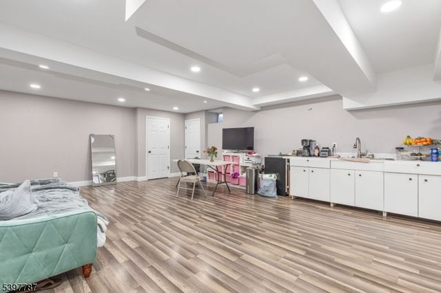 126 N 13Th St, Kenilworth Boro, NJ 07033