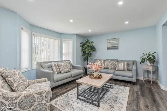 126 N 13Th St, Kenilworth Boro, NJ 07033