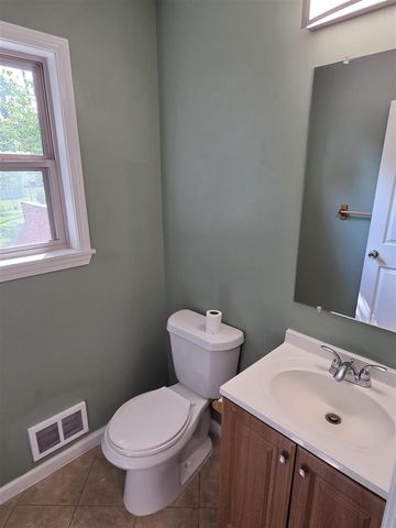 13968 Inkster Road, Redford, MI 48239