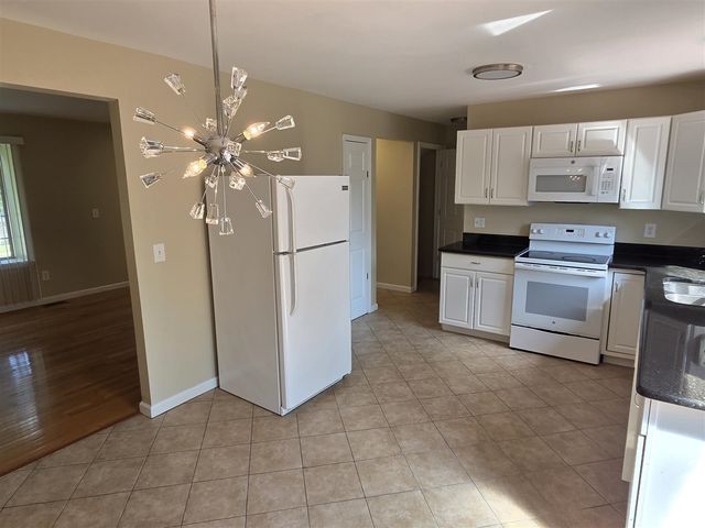 13968 Inkster Road, Redford, MI 48239