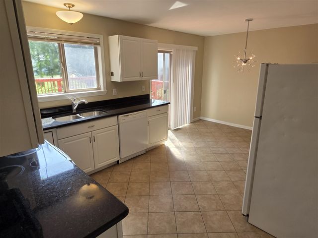 13968 Inkster Road, Redford, MI 48239