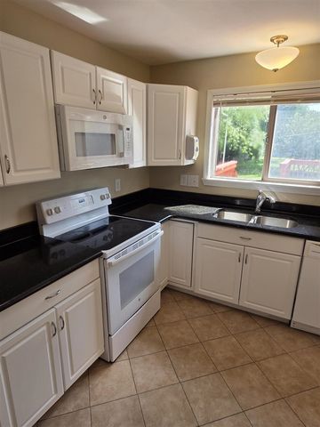 13968 Inkster Road, Redford, MI 48239