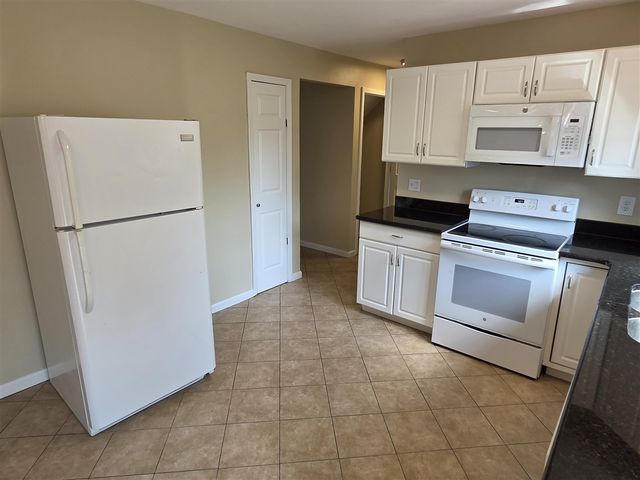 13968 Inkster Road, Redford, MI 48239