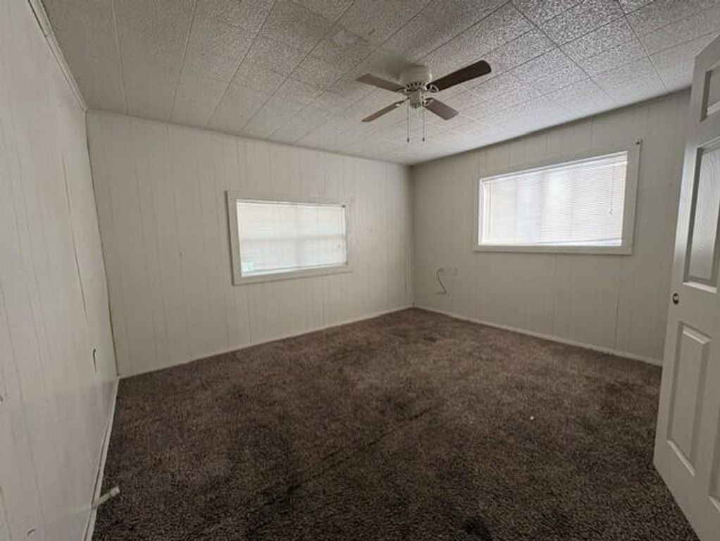 Image 5 of property listing at 2927 San Antonio Street, San Angelo, TX 76901