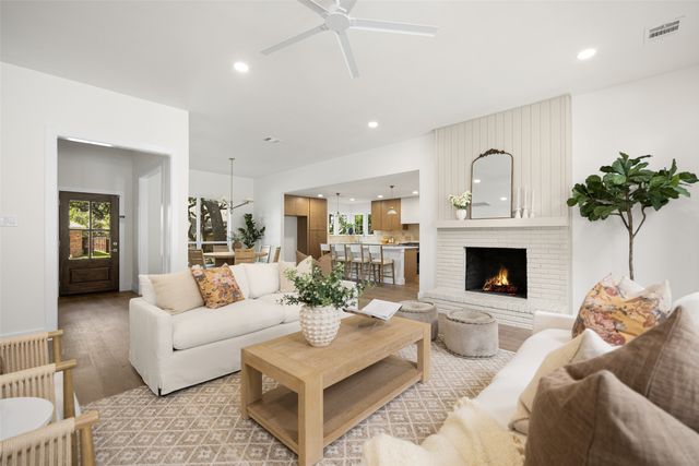 7335 Debbe Drive, Dallas, TX 75252