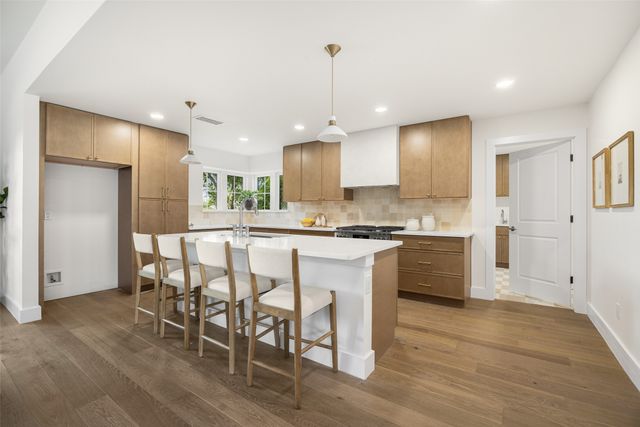 7335 Debbe Drive, Dallas, TX 75252