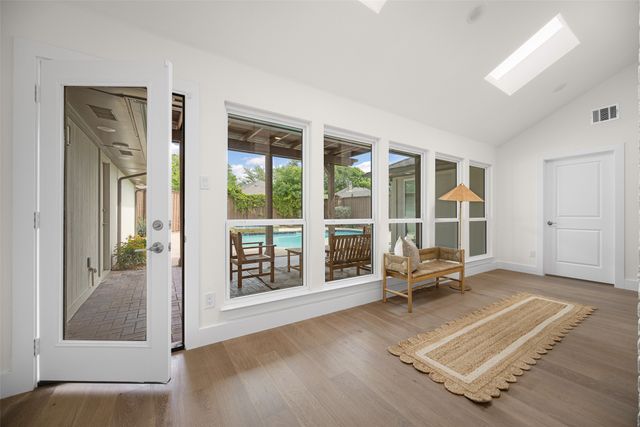 7335 Debbe Drive, Dallas, TX 75252