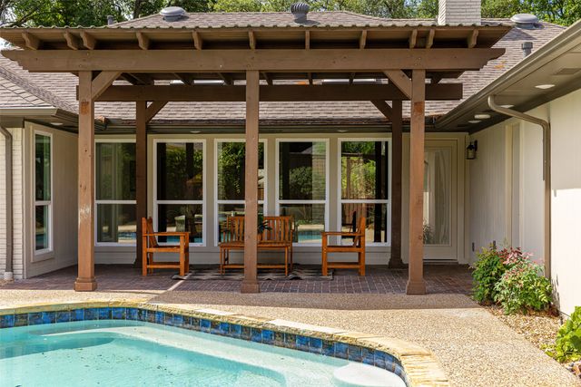 7335 Debbe Drive, Dallas, TX 75252