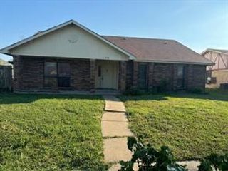 4706 Seaport Drive, Garland, TX 75043