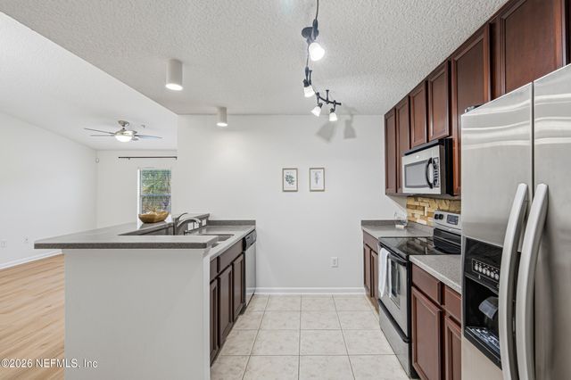 13843 HERONS LANDING Way 9, Jacksonville, FL 32224