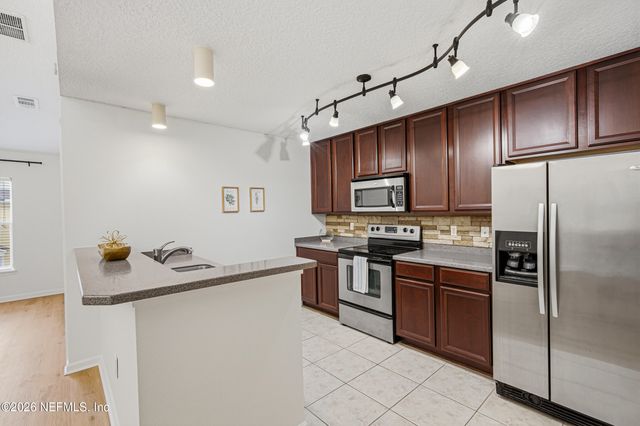 13843 HERONS LANDING Way 9, Jacksonville, FL 32224