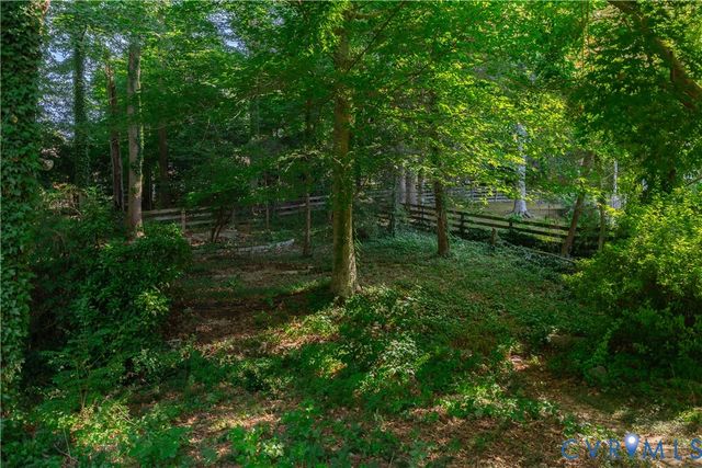 11403 Pineridge Ln, Midlothian, VA 23114
