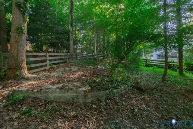 11403 Pineridge Ln, Midlothian, VA 23114