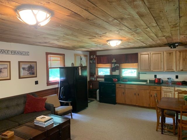 505 River Road, Pittsburg, NH 03592