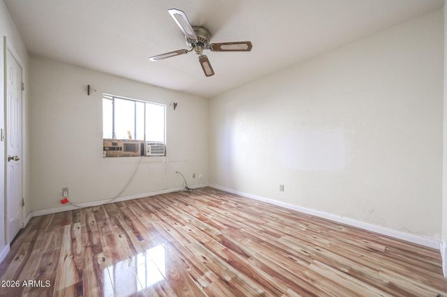 2966 W COMSTOCK Drive, Chandler, AZ 85224