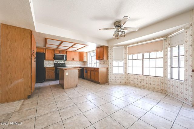 2966 W COMSTOCK Drive, Chandler, AZ 85224