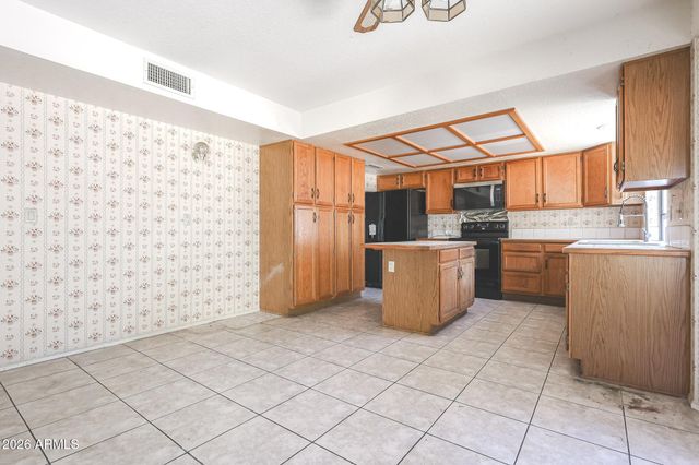 2966 W COMSTOCK Drive, Chandler, AZ 85224