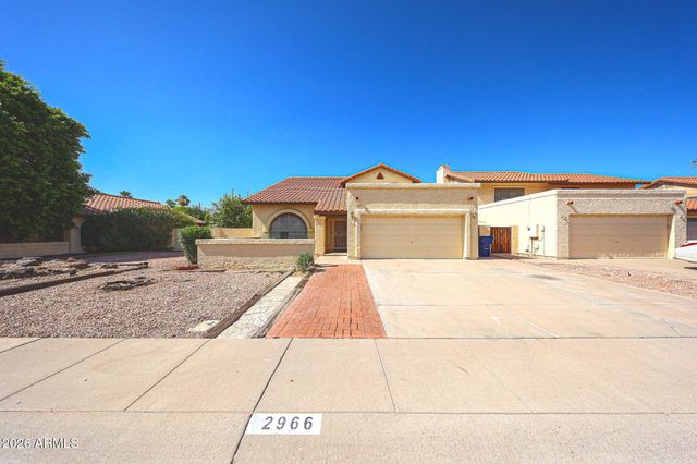 2966 W COMSTOCK Drive, Chandler, AZ 85224