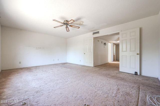 2966 W COMSTOCK Drive, Chandler, AZ 85224