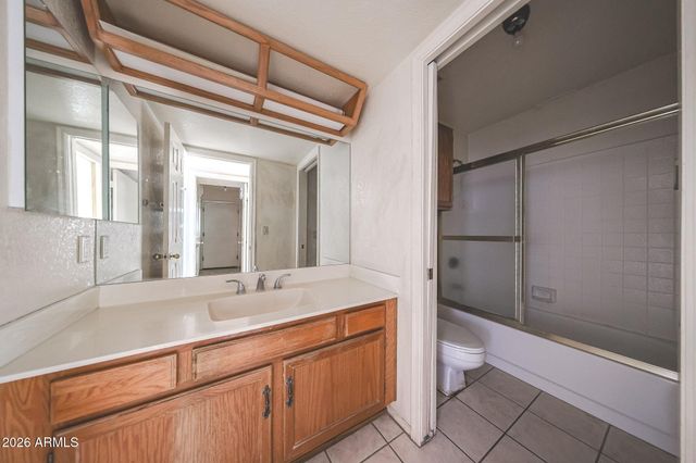 2966 W COMSTOCK Drive, Chandler, AZ 85224