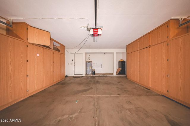 2966 W COMSTOCK Drive, Chandler, AZ 85224