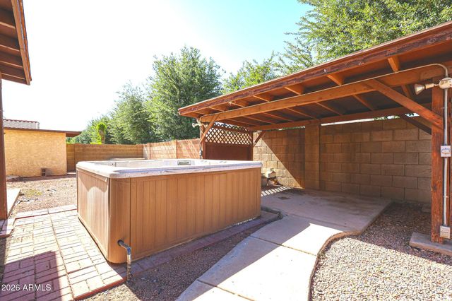 2966 W COMSTOCK Drive, Chandler, AZ 85224