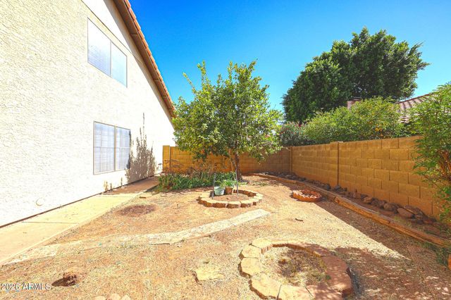 2966 W COMSTOCK Drive, Chandler, AZ 85224