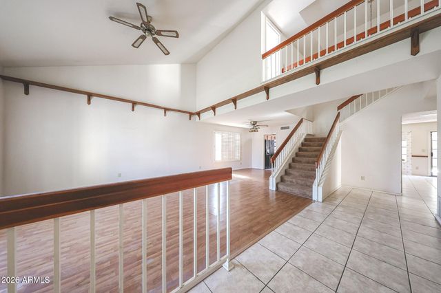 2966 W COMSTOCK Drive, Chandler, AZ 85224