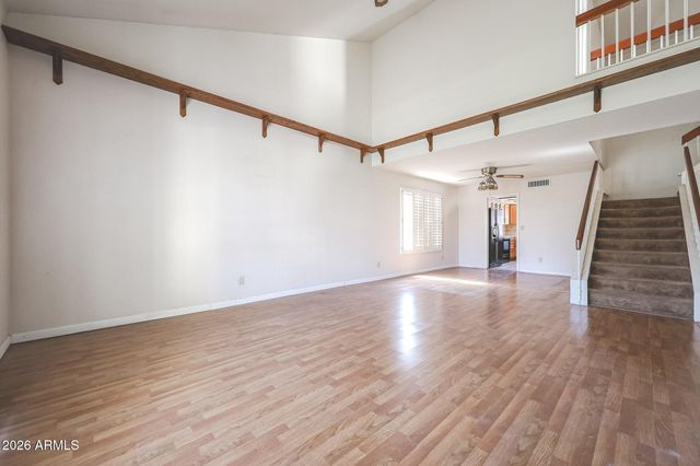 2966 W COMSTOCK Drive, Chandler, AZ 85224