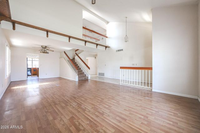 2966 W COMSTOCK Drive, Chandler, AZ 85224