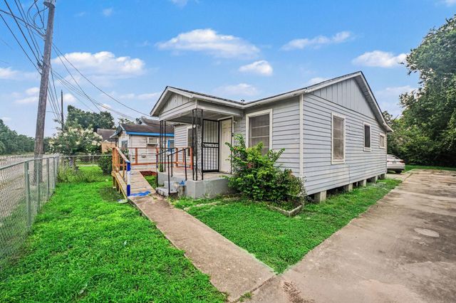 3107 Altoona Street, Houston, TX 77026
