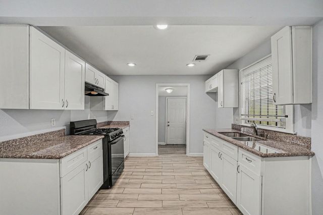 3107 Altoona Street, Houston, TX 77026