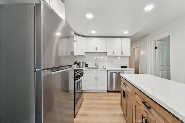 637 Holly, Oxnard, CA 93036