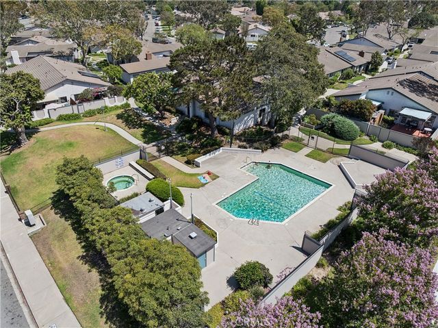 637 Holly, Oxnard, CA 93036