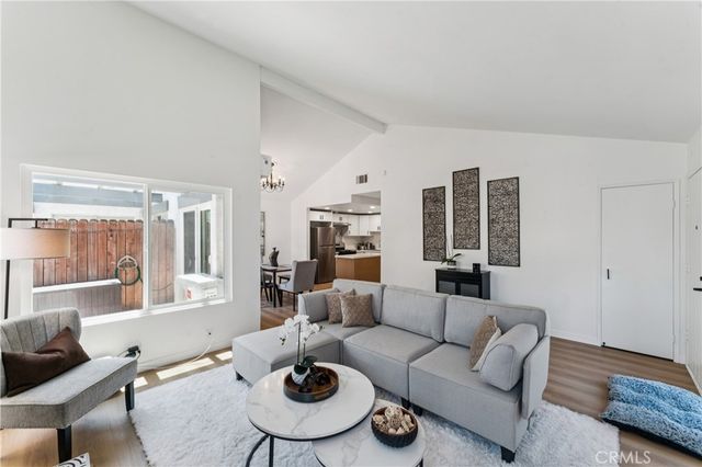 637 Holly, Oxnard, CA 93036
