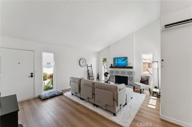 637 Holly, Oxnard, CA 93036