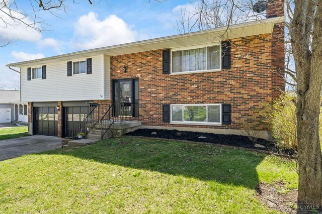 215 Lindell Drive, Germantown, OH 45327