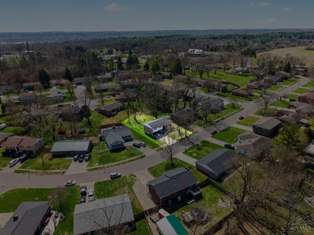 215 Lindell Drive, Germantown, OH 45327