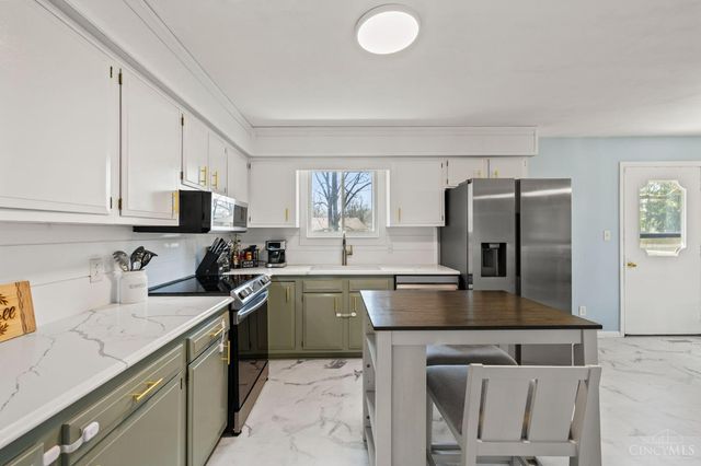 215 Lindell Drive, Germantown, OH 45327