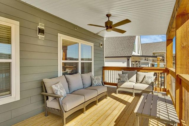 222 Watersound Way, Hollister, MO 65673