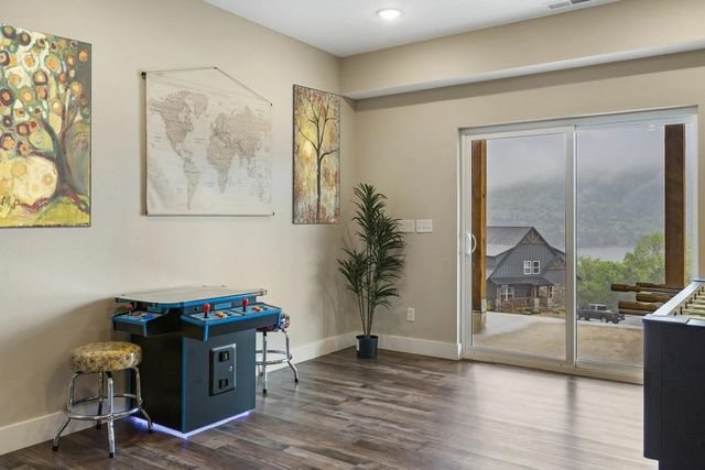 222 Watersound Way, Hollister, MO 65673
