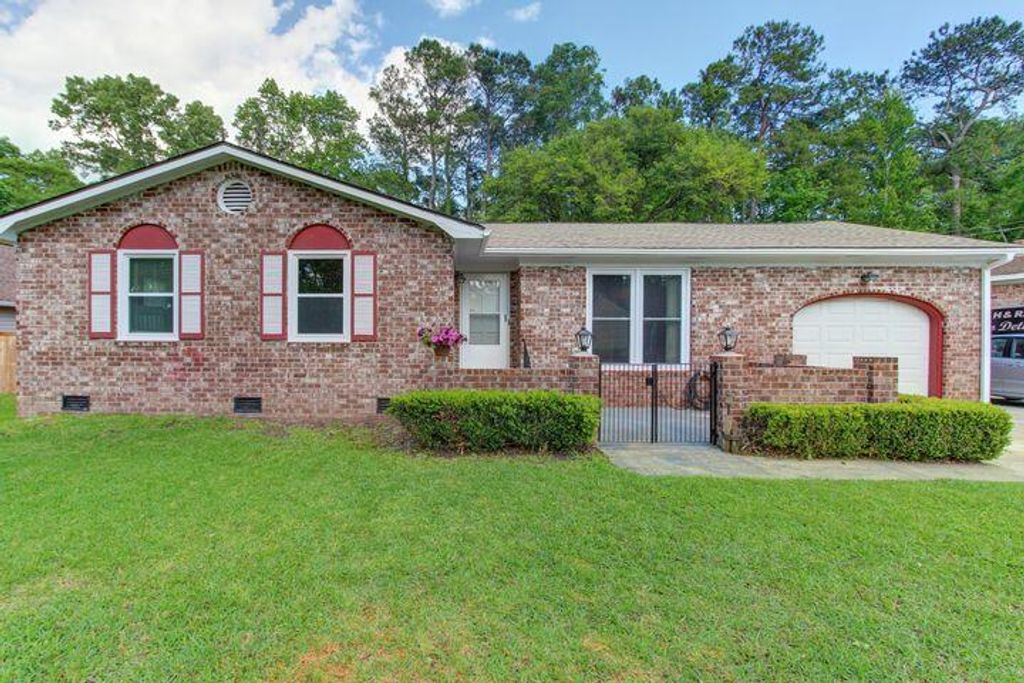 107 Tall Pines Road, Ladson, SC 29456