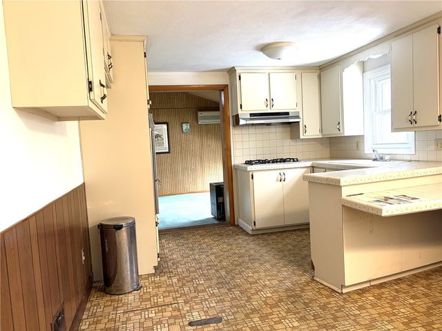 178 Hilton Road, Warwick, RI 02889
